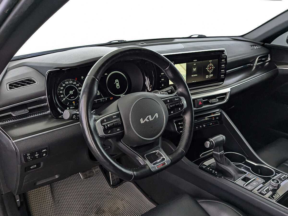 Kia K5 2022 года с пробегом. Фото: #12