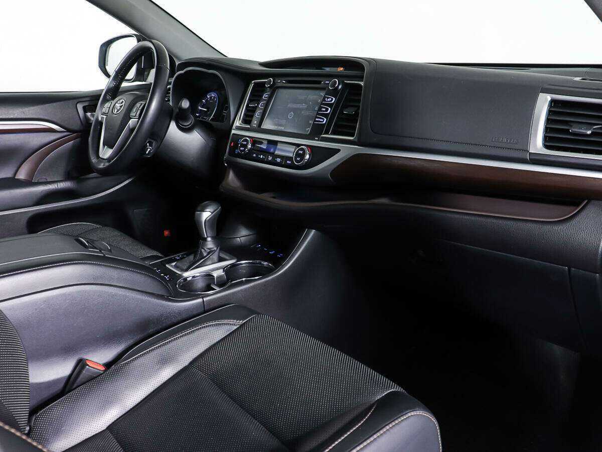 Toyota Highlander 2015 года с пробегом. Фото: #8