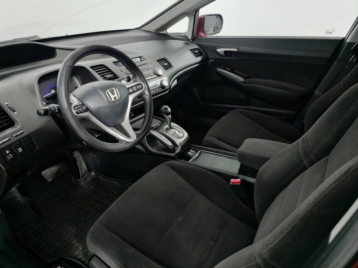 Honda Civic 2007 года с пробегом. Фото: #10