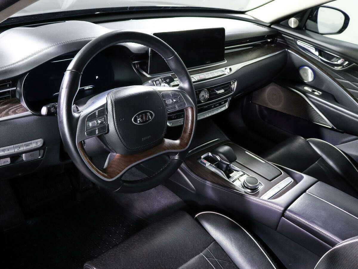Kia K900 2019 года с пробегом. Фото: #13