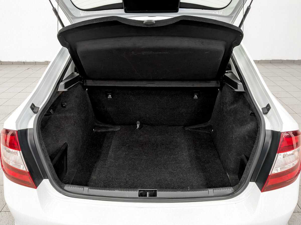 Skoda Rapid 2017 года с пробегом. Фото: #9