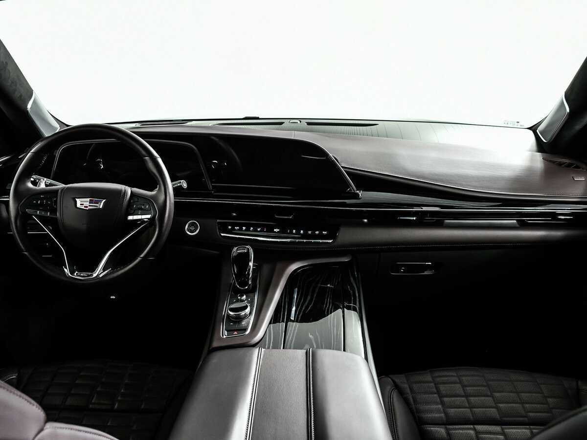 Cadillac Escalade-V 2022 года с пробегом. Фото: #10
