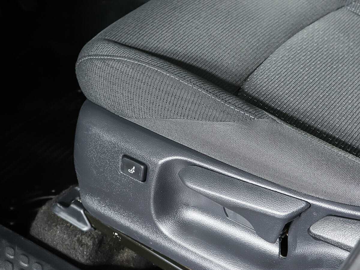 Toyota C-HR 2019 года с пробегом. Фото: #11