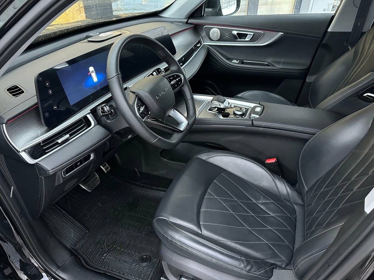 Chery Tiggo 8 Pro Max 2024 года с пробегом. Фото: #8