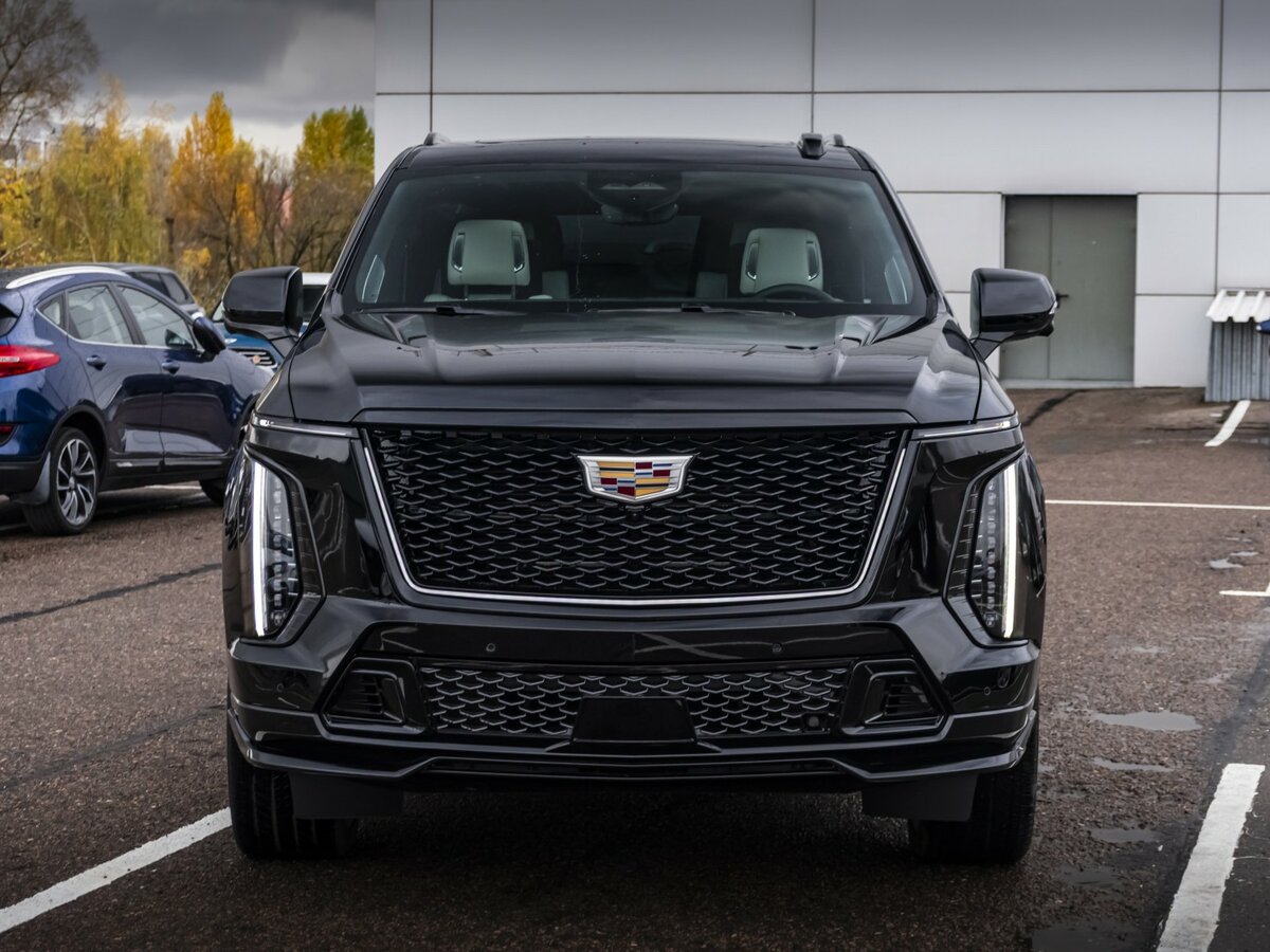 Cadillac Escalade-V 2025 года с пробегом. Фото: #3