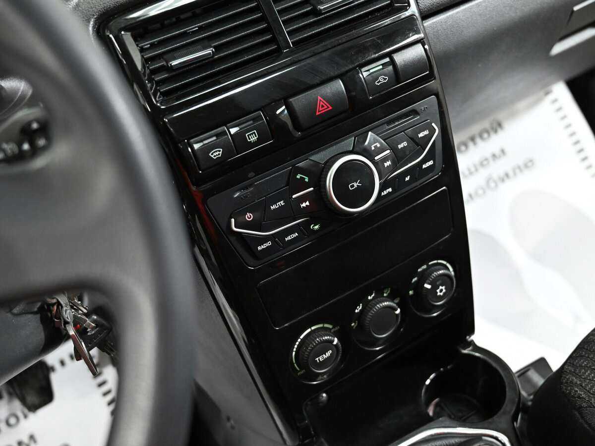 Lada (ВАЗ) Priora 2014 года с пробегом. Фото: #11