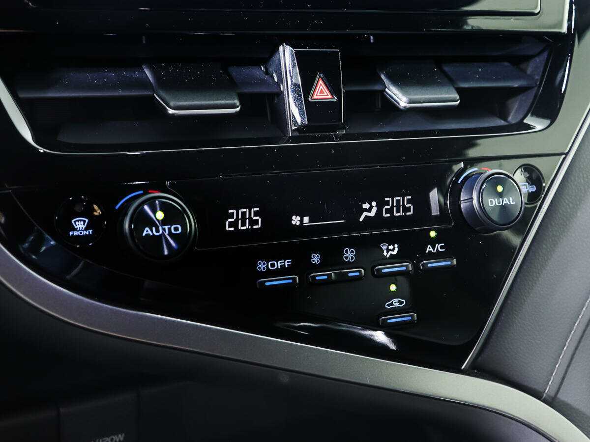 Toyota Camry 2022 года с пробегом. Фото: #14