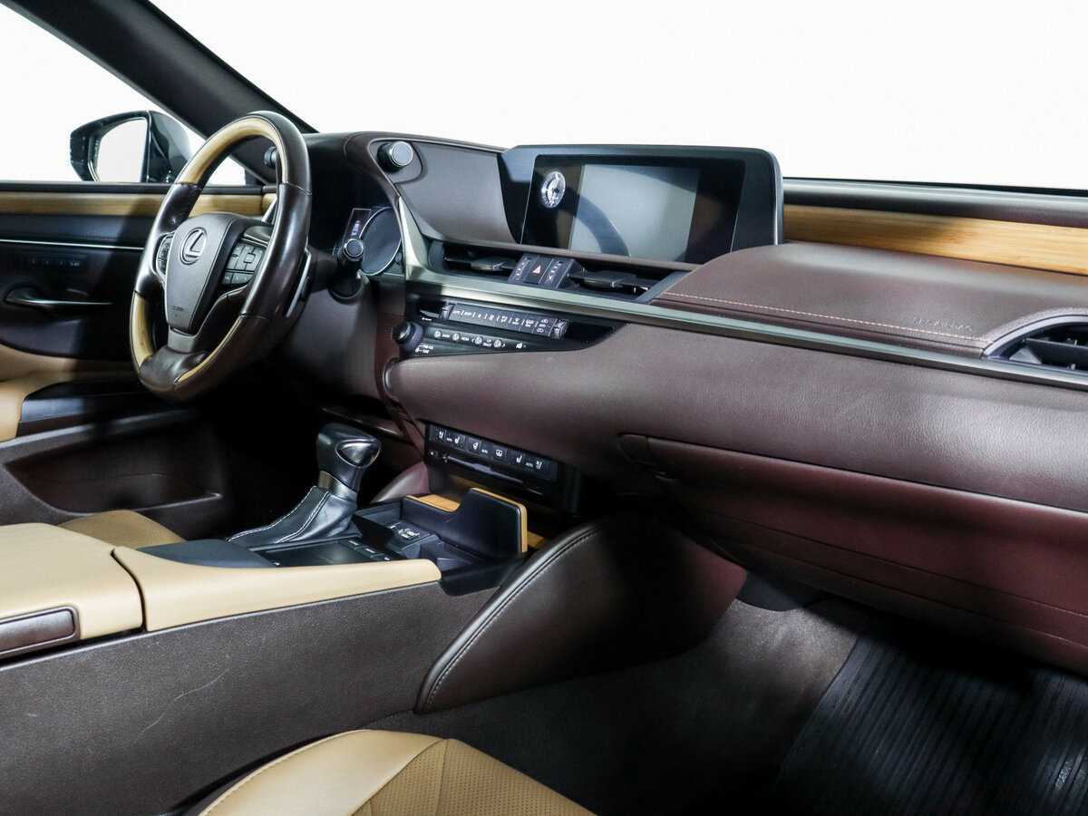 Lexus ES 2019 года с пробегом. Фото: #6