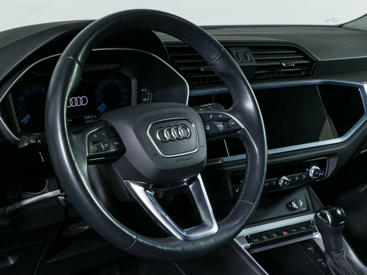 Audi Q3 2020 года с пробегом. Фото: #12
