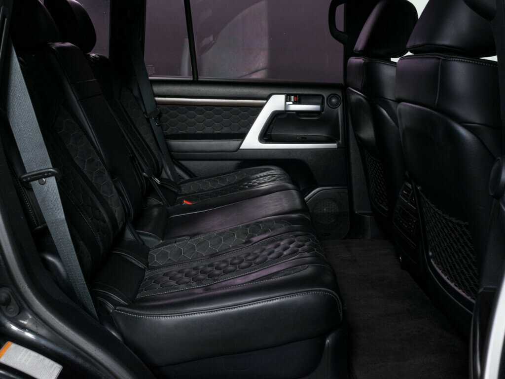 Toyota Land Cruiser 2019 года с пробегом. Фото: #8