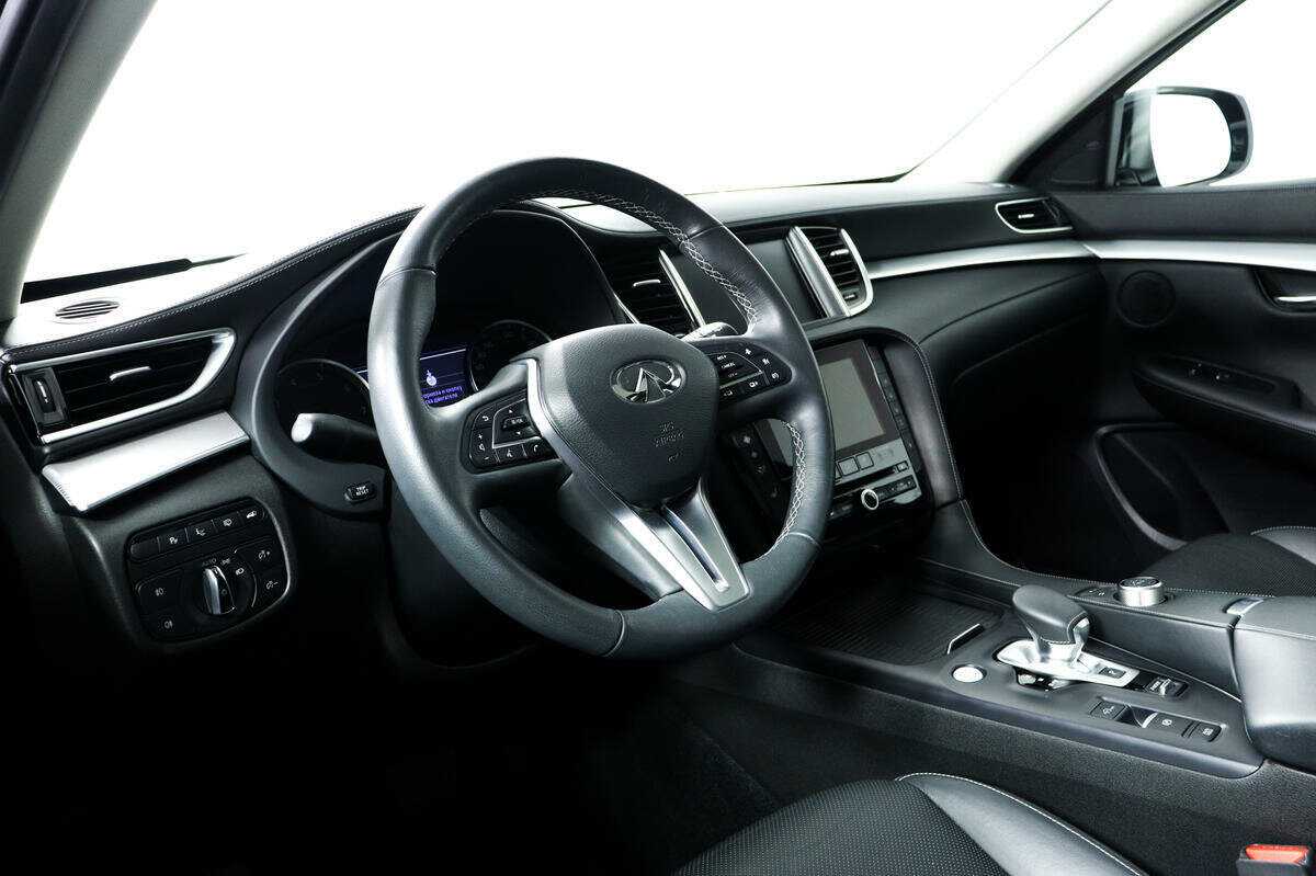 Infiniti QX50 2018 года с пробегом. Фото: #12