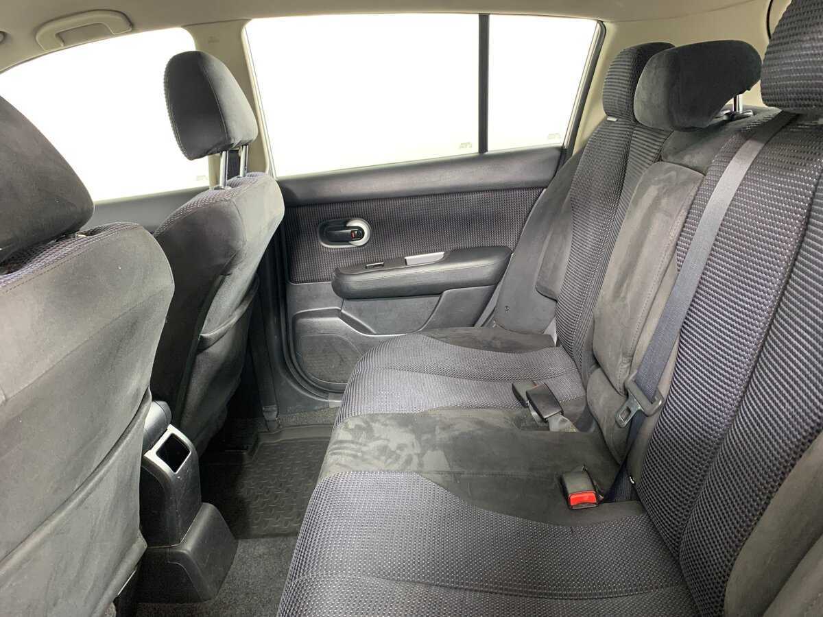 Nissan Tiida 2011 года с пробегом. Фото: #18