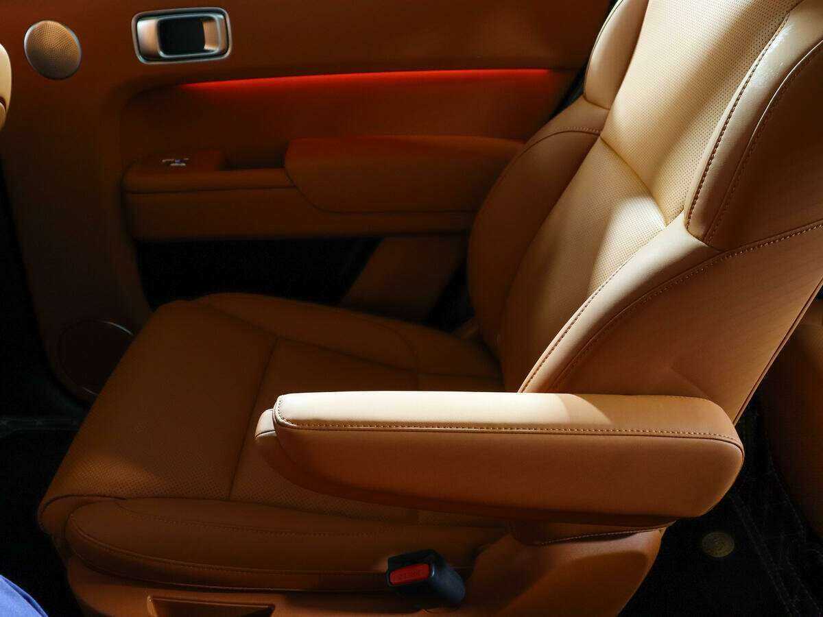 LiXiang L9 2023 года с пробегом. Фото: #21