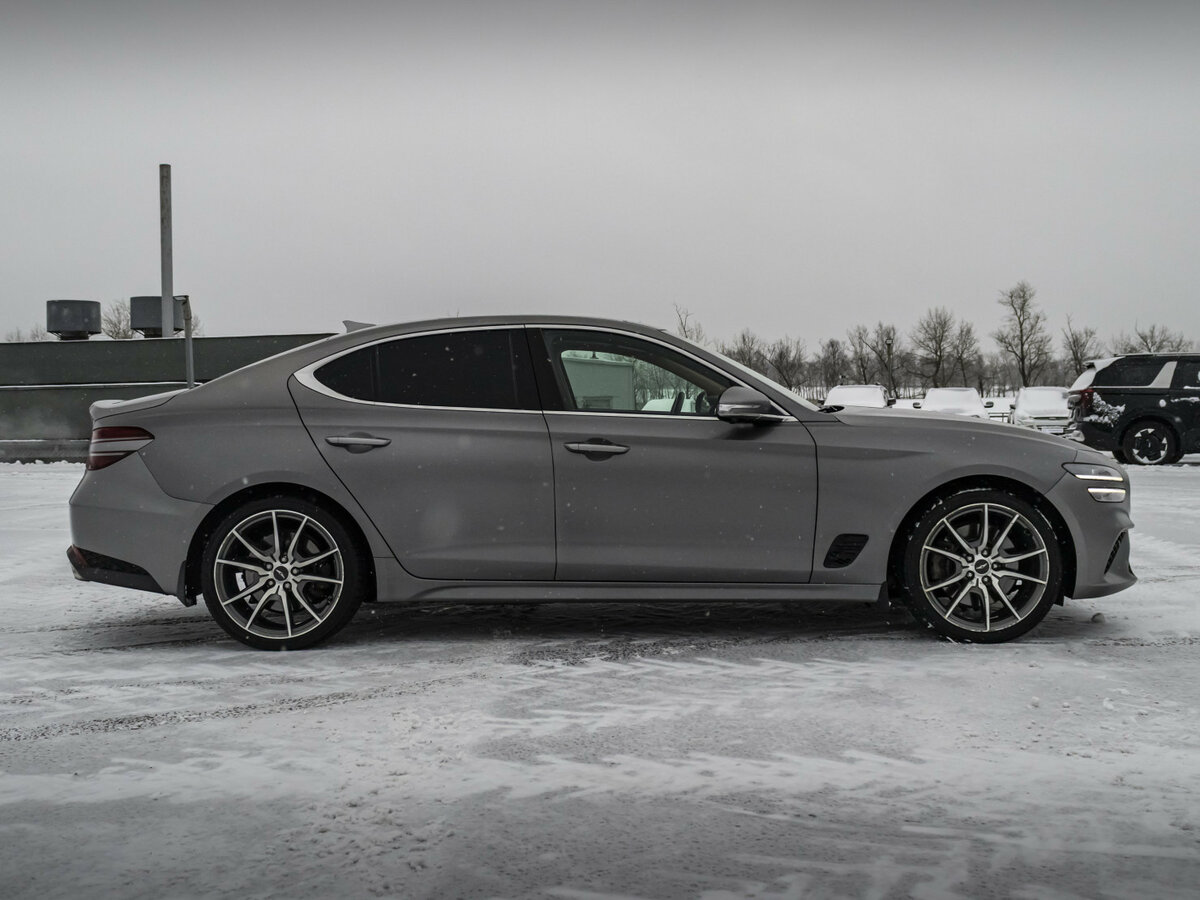 Genesis G70 2021 года с пробегом. Фото: #4