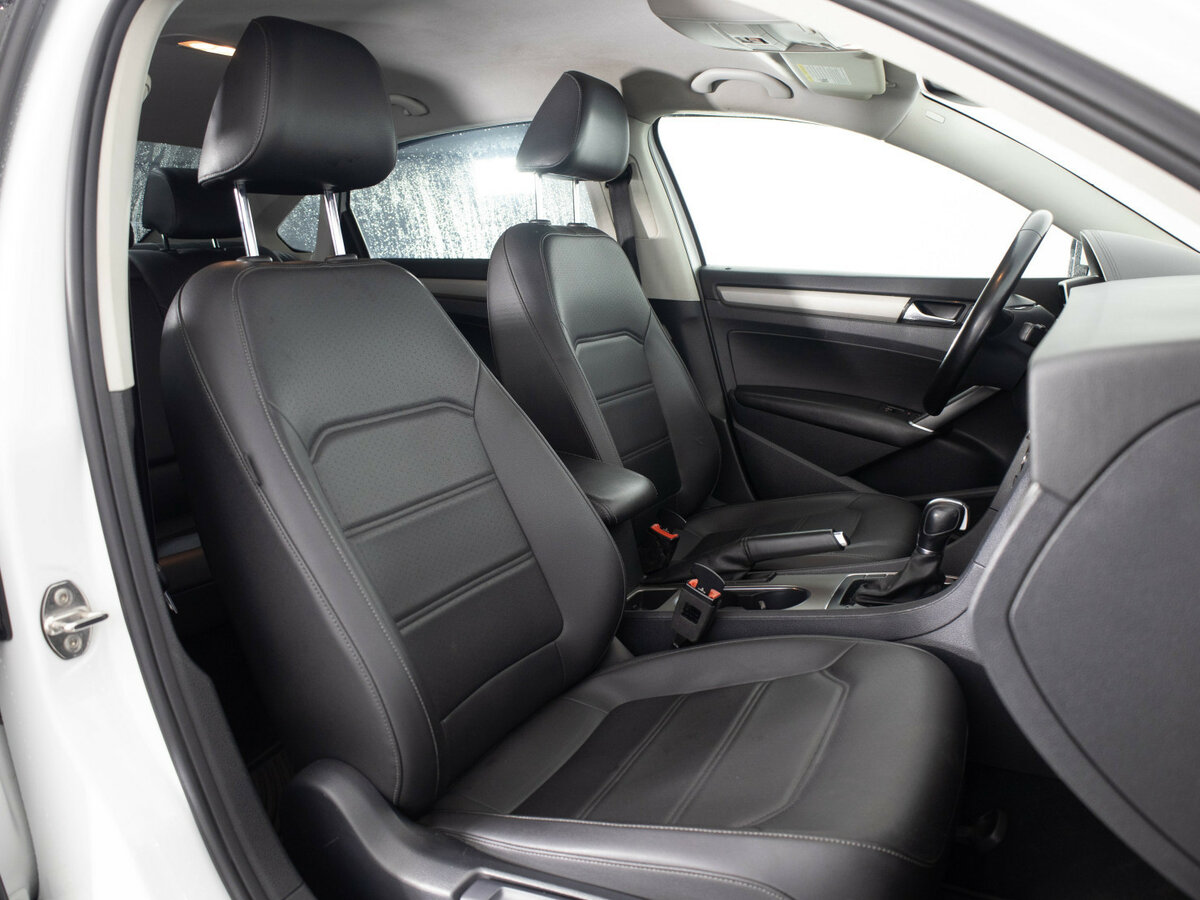 Volkswagen Passat (North America and China) 2020 года с пробегом. Фото: #16