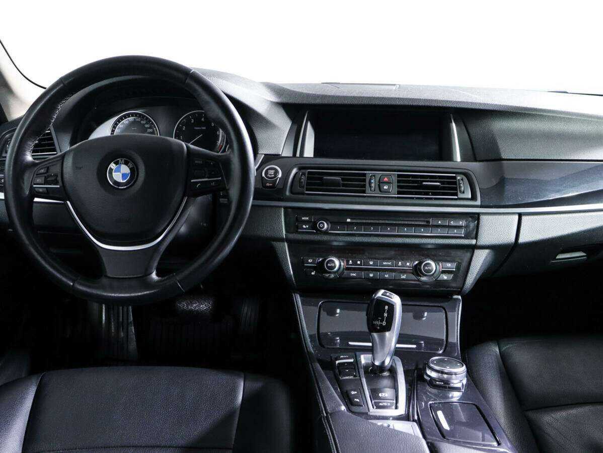 BMW 5 серии 2013 года с пробегом. Фото: #9