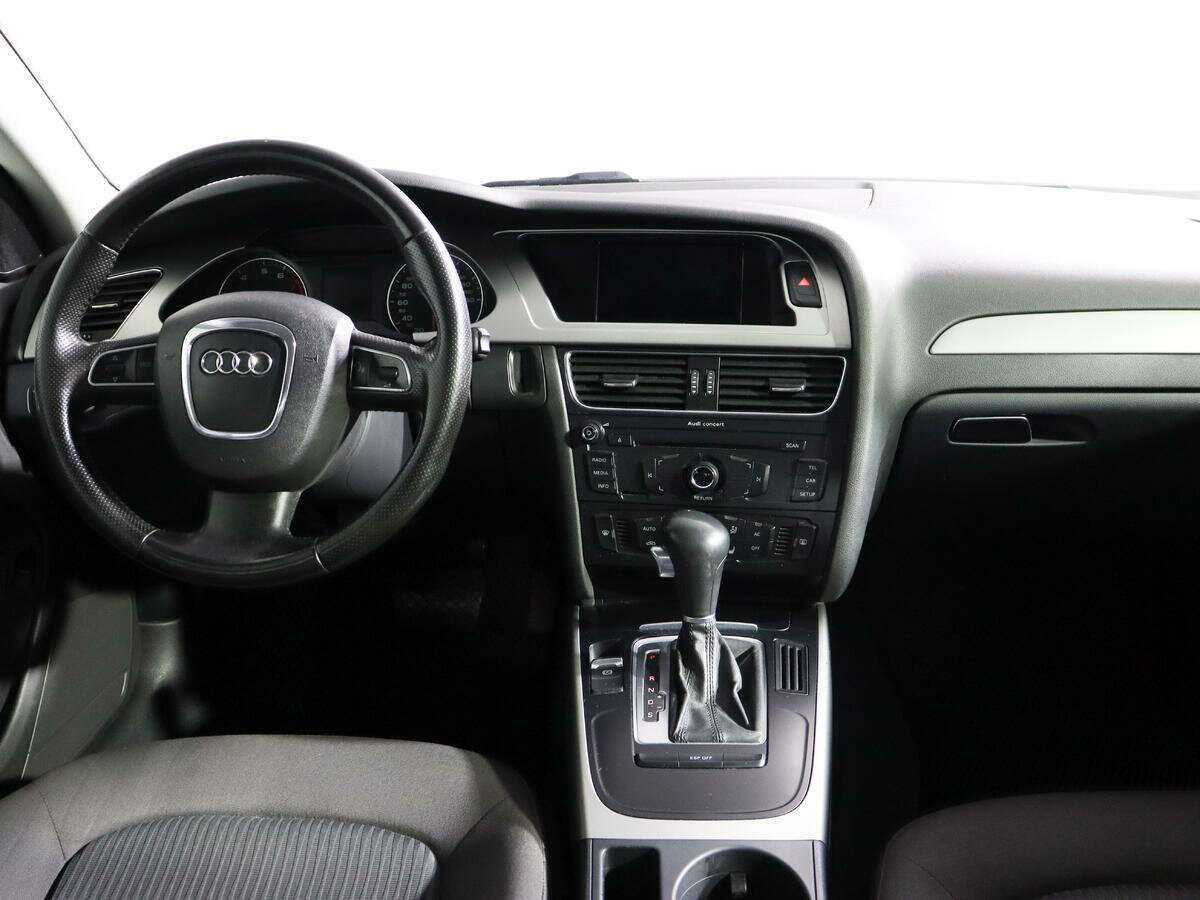 Audi A4 2010 года с пробегом. Фото: #9