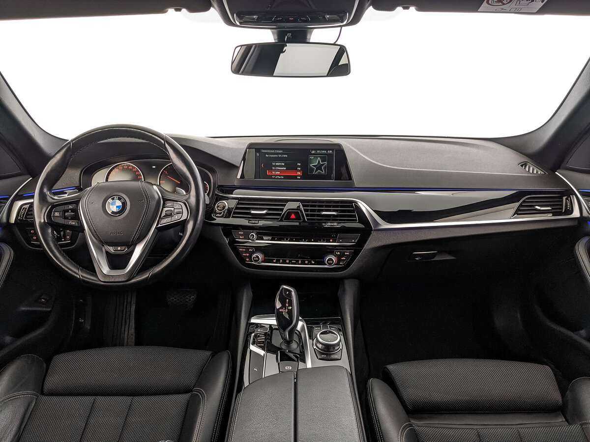 BMW 5 серии 2017 года с пробегом. Фото: #9