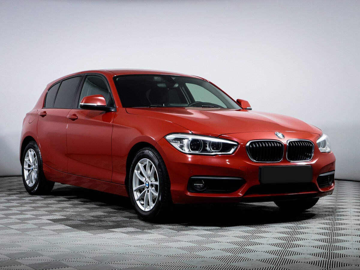 BMW 1 серии 2018 года с пробегом. Фото: #2