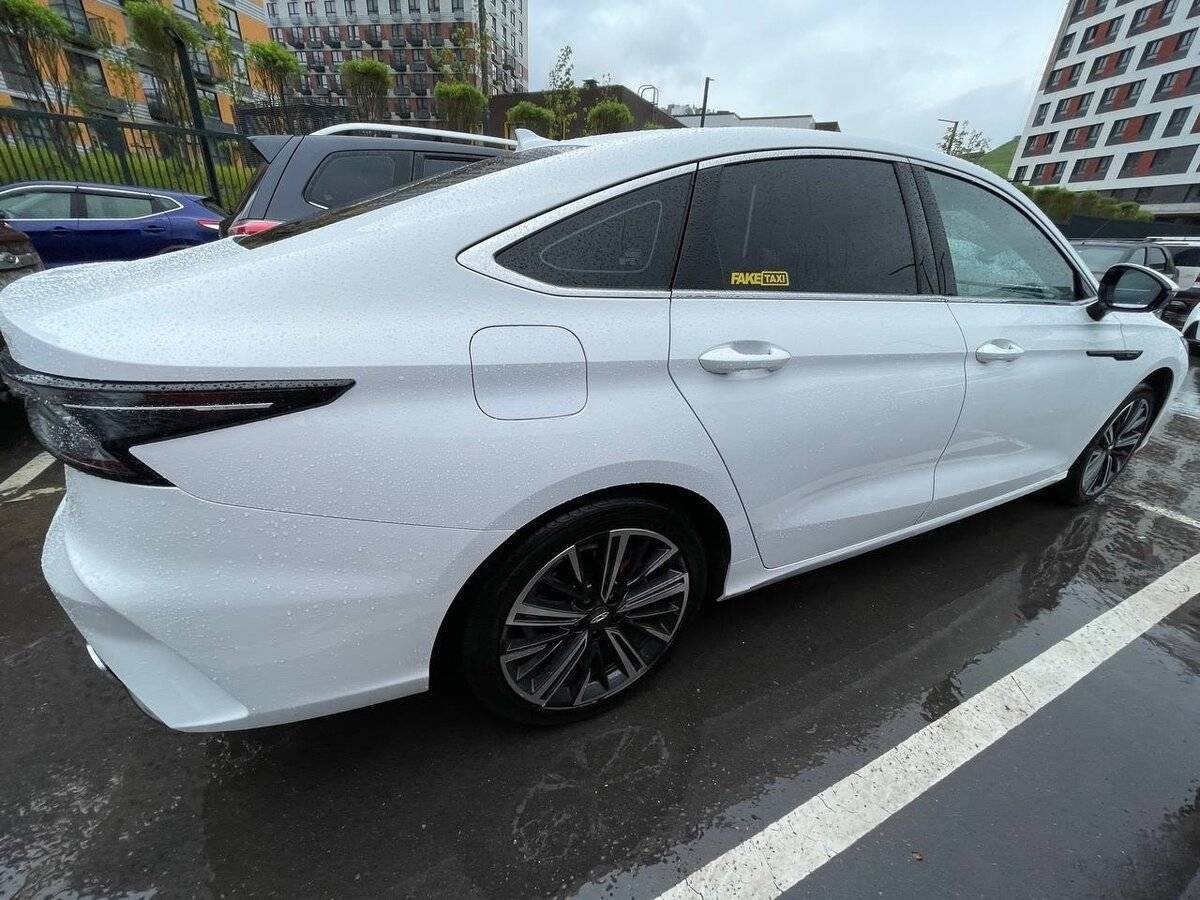 Chery Arrizo 8 2023 года с пробегом. Фото: #4