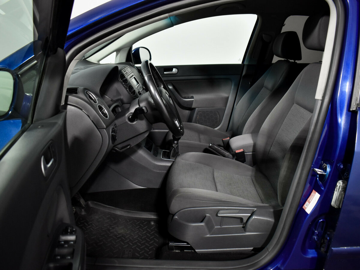 Volkswagen Golf Plus 2008 года с пробегом. Фото: #9