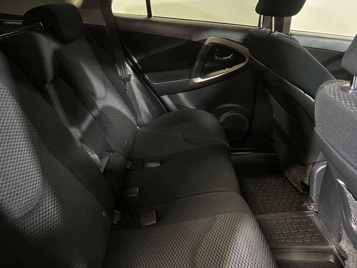 Toyota RAV4 2007 года с пробегом. Фото: #10