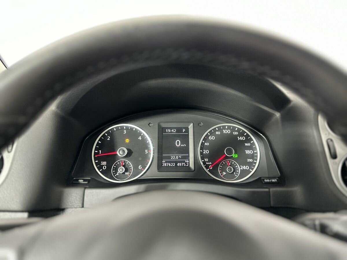 Volkswagen Tiguan 2011 года с пробегом. Фото: #10