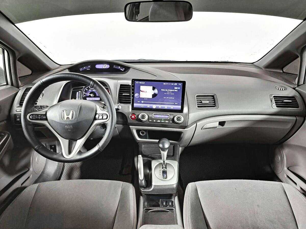 Honda Civic 2008 года с пробегом. Фото: #11