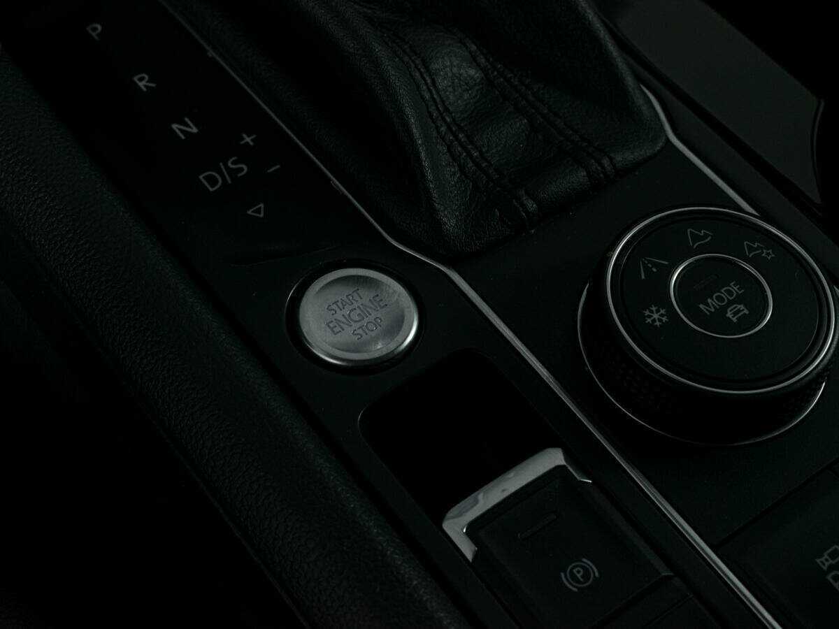 Volkswagen Teramont 2018 года с пробегом. Фото: #18