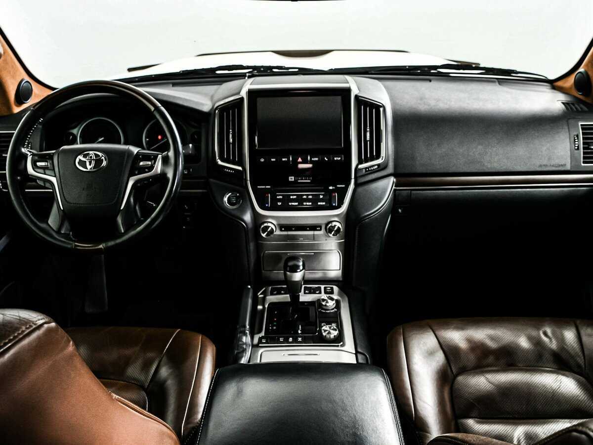 Toyota Land Cruiser 2016 года с пробегом. Фото: #10