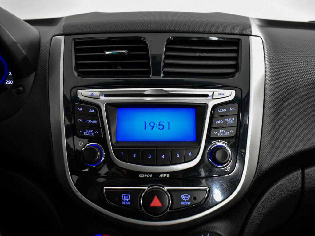 Hyundai Solaris 2012 года с пробегом. Фото: #10