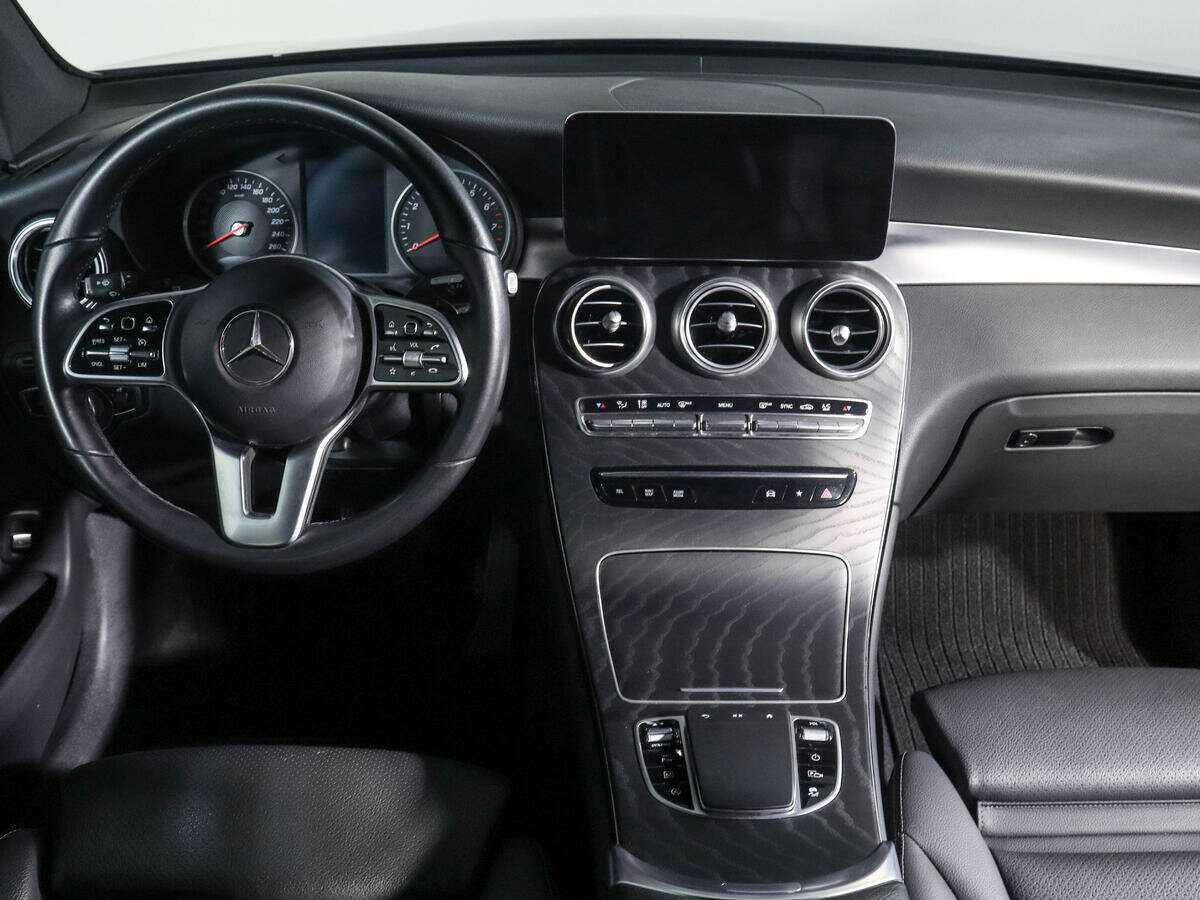 Mercedes-Benz GLC 2021 года с пробегом. Фото: #10