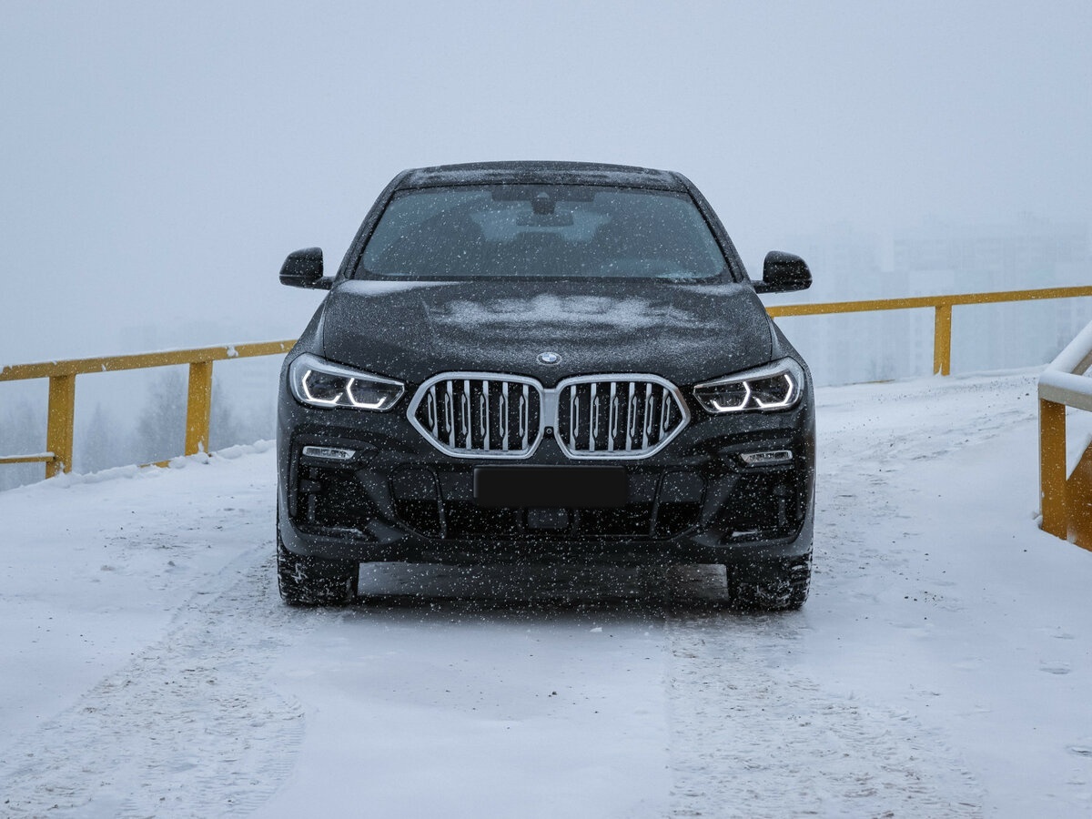 BMW X6 2021 года с пробегом. Фото: #1