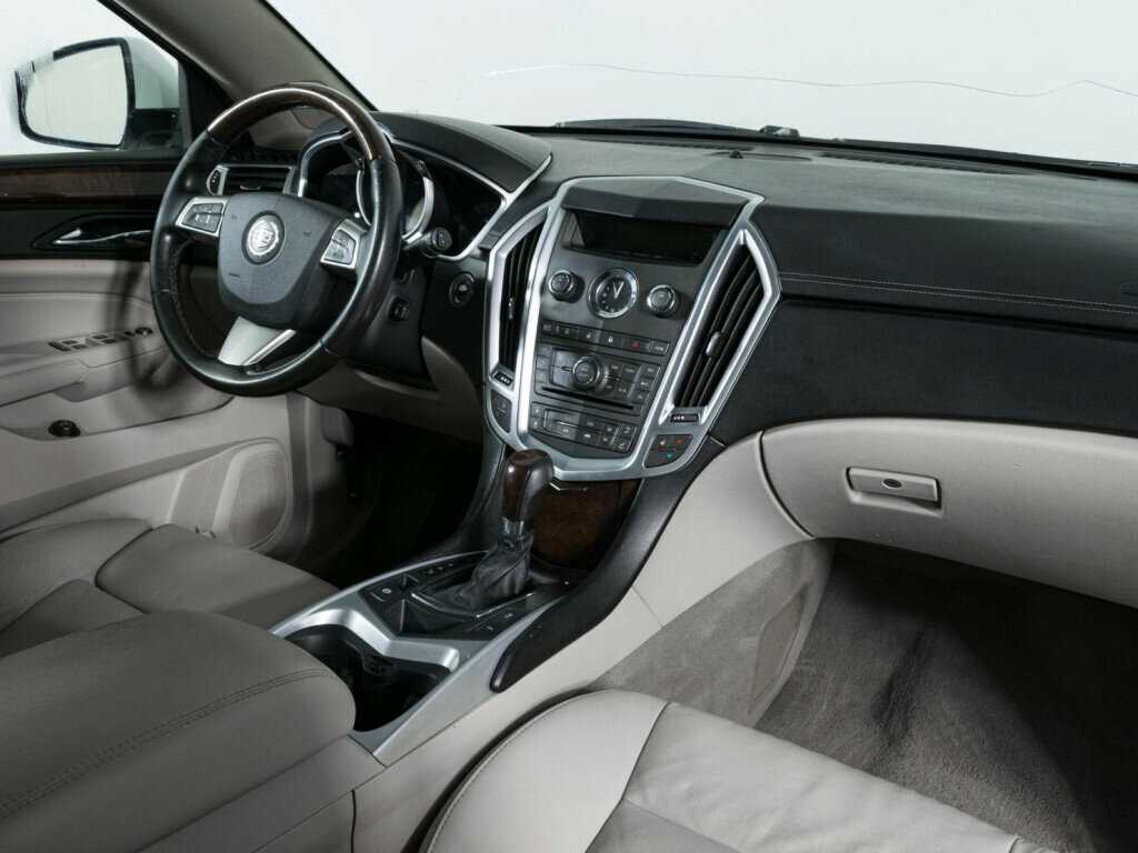 Cadillac SRX 2010 года с пробегом. Фото: #7