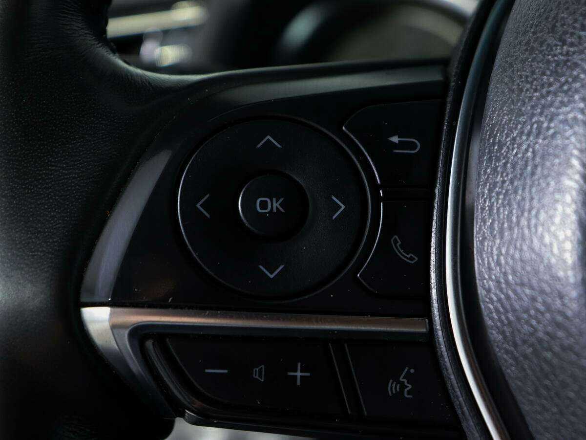 Toyota Camry 2021 года с пробегом. Фото: #21