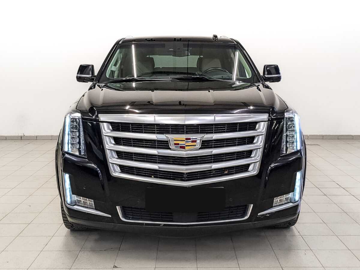 Cadillac Escalade 2018 года с пробегом. Фото: #1