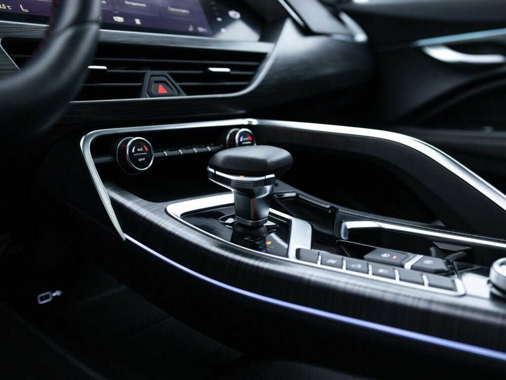 Geely Tugella 2021 года с пробегом. Фото: #29