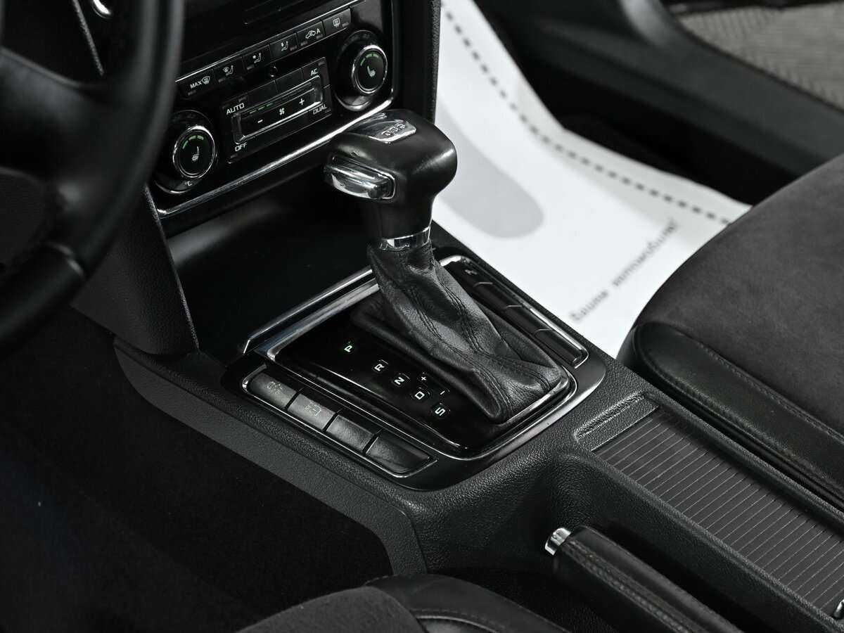 Skoda Superb 2010 года с пробегом. Фото: #13