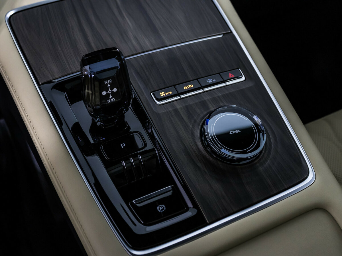 Geely Monjaro 2024 года с пробегом. Фото: #18