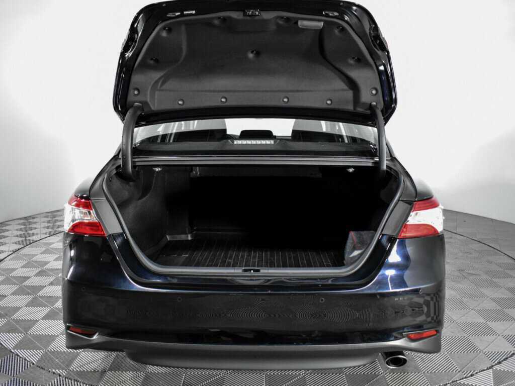 Toyota Camry 2021 года с пробегом. Фото: #21