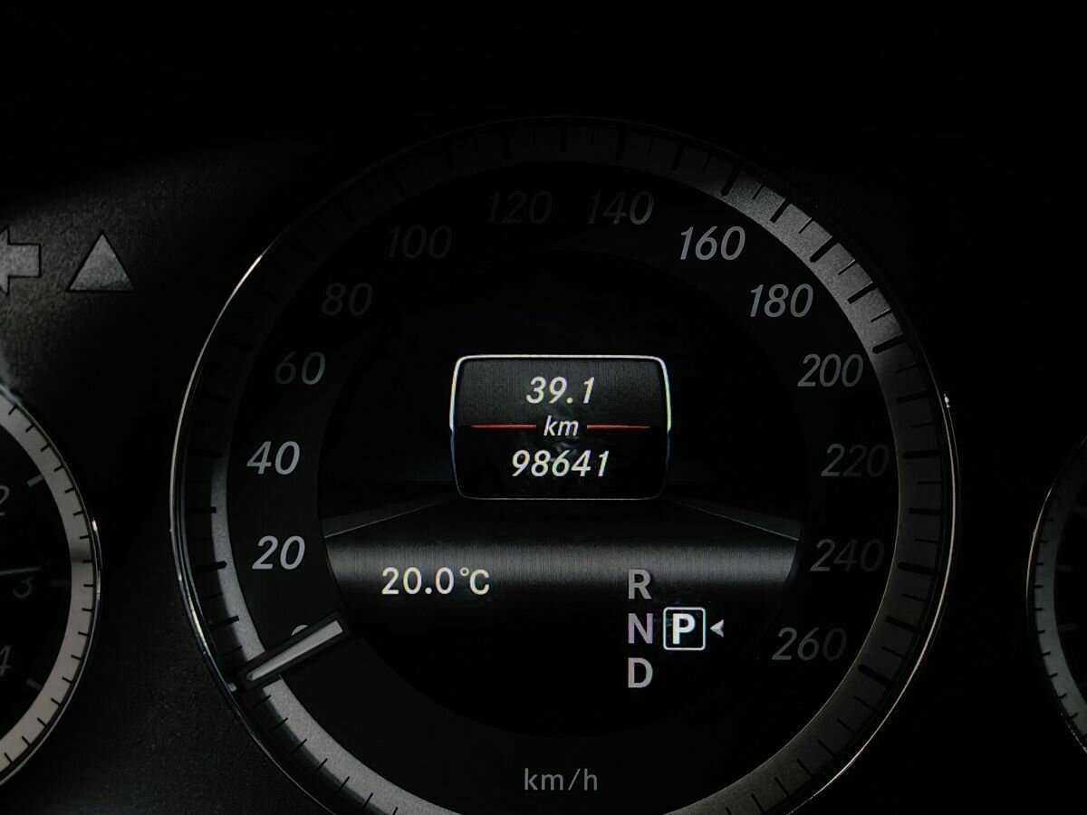 Mercedes-Benz E-Класс 2013 года с пробегом. Фото: #15
