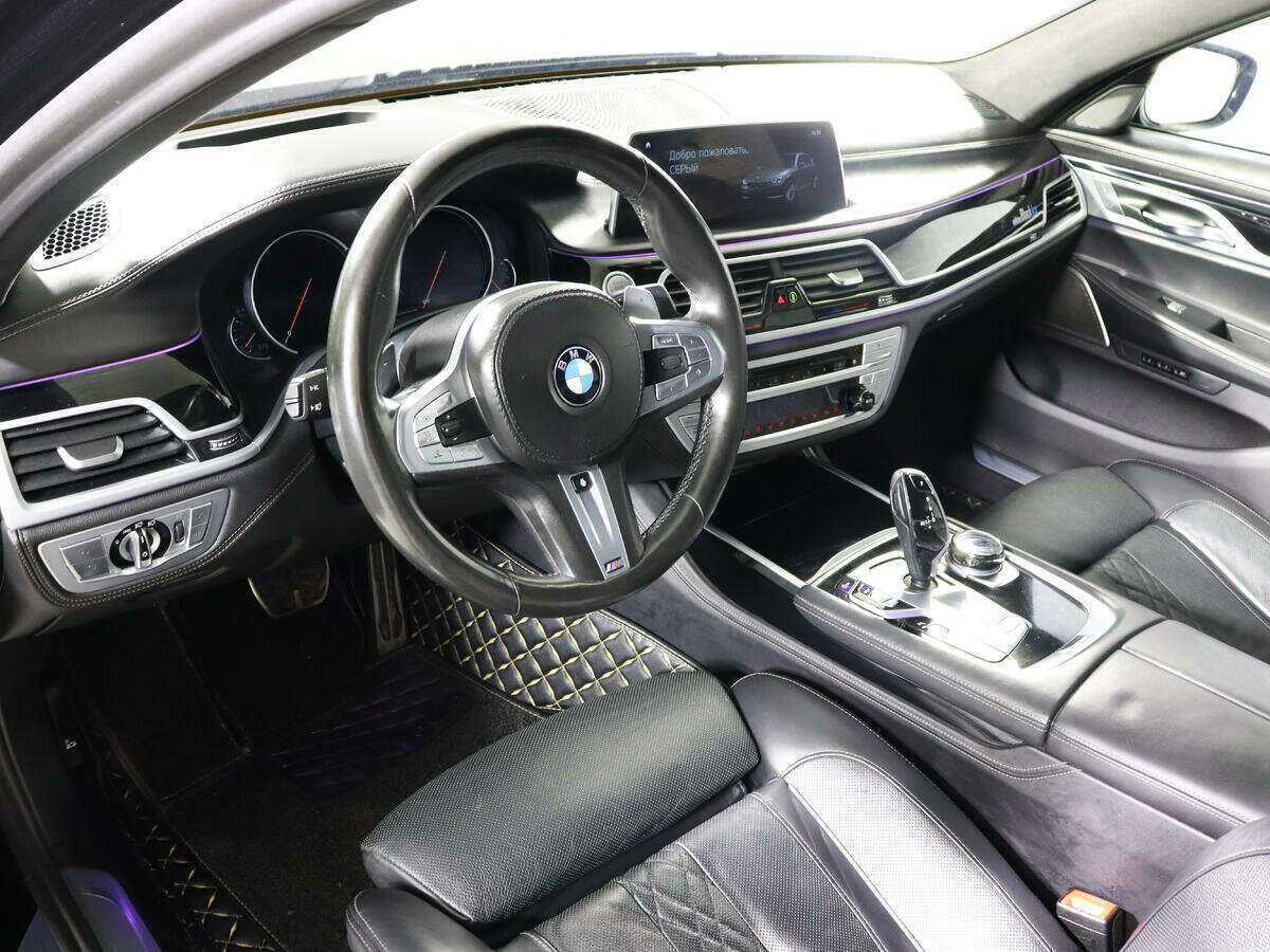 BMW 7 серии 2018 года с пробегом. Фото: #12