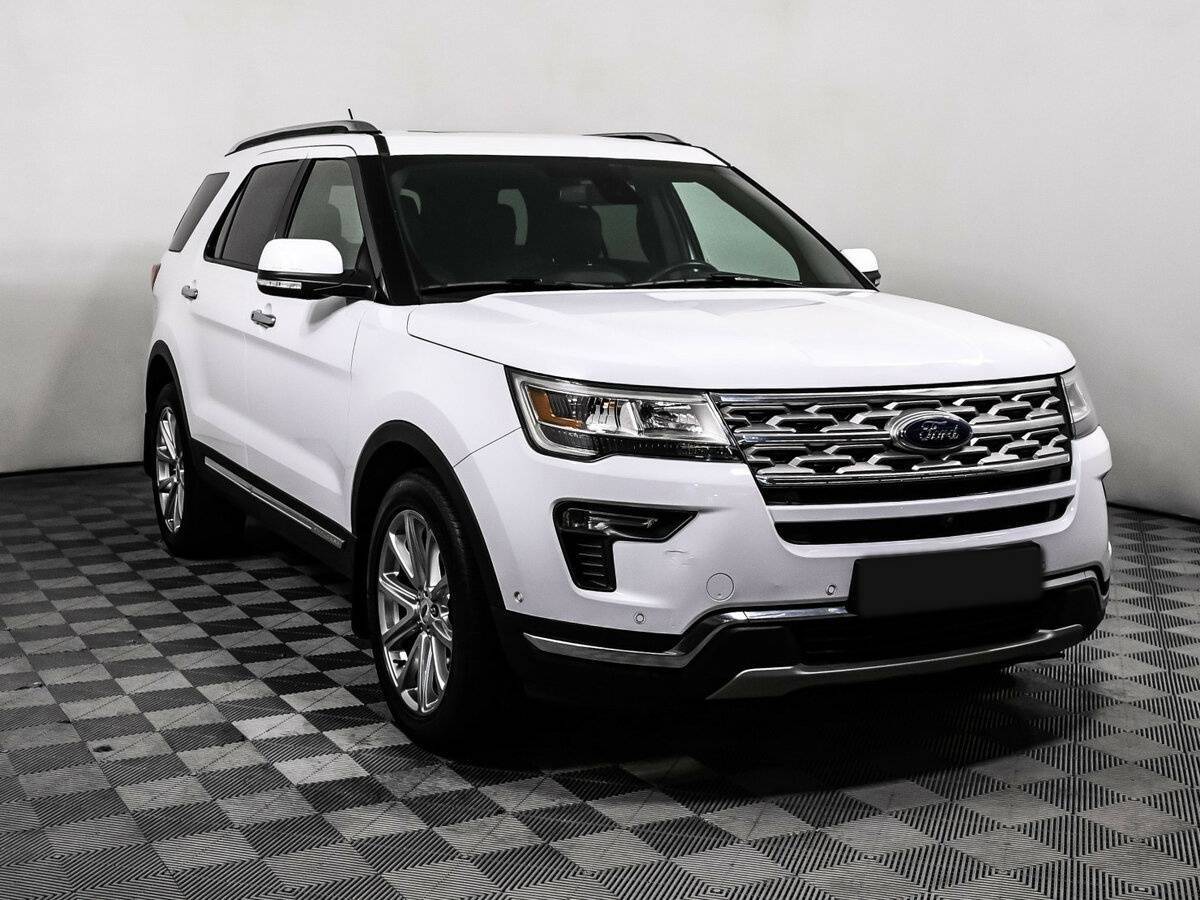 Ford Explorer 2019 года с пробегом. Фото: #2