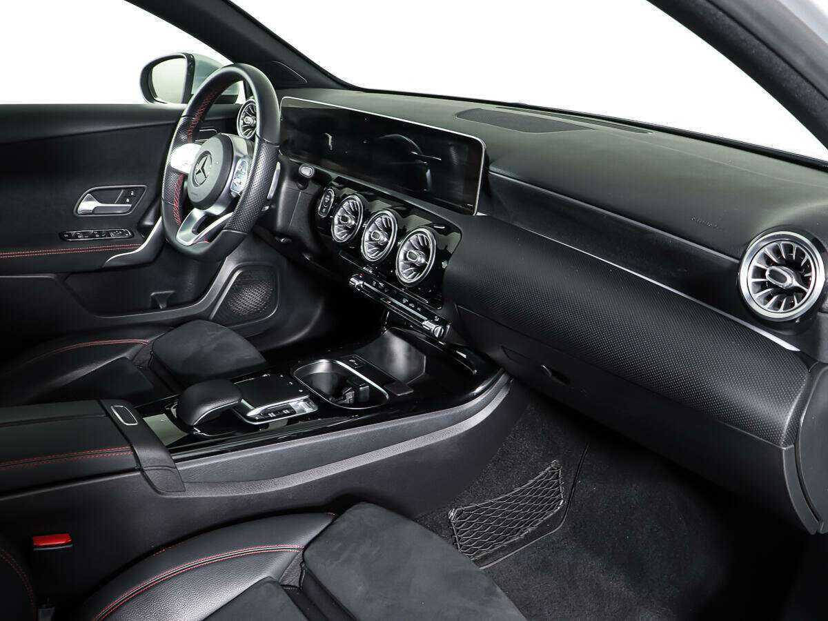 Mercedes-Benz A-Класс 2019 года с пробегом. Фото: #7