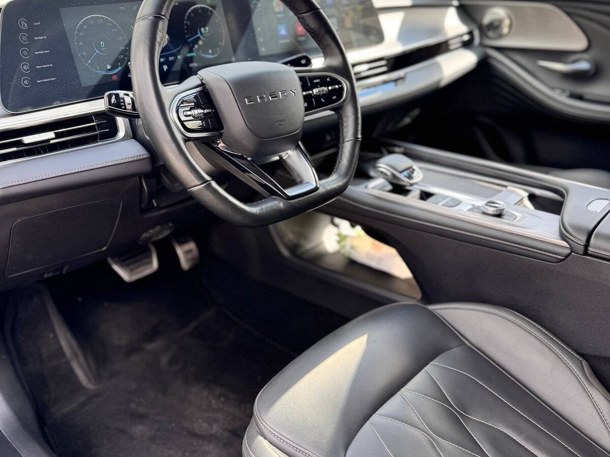 Chery Arrizo 8 2024 года с пробегом. Фото: #7