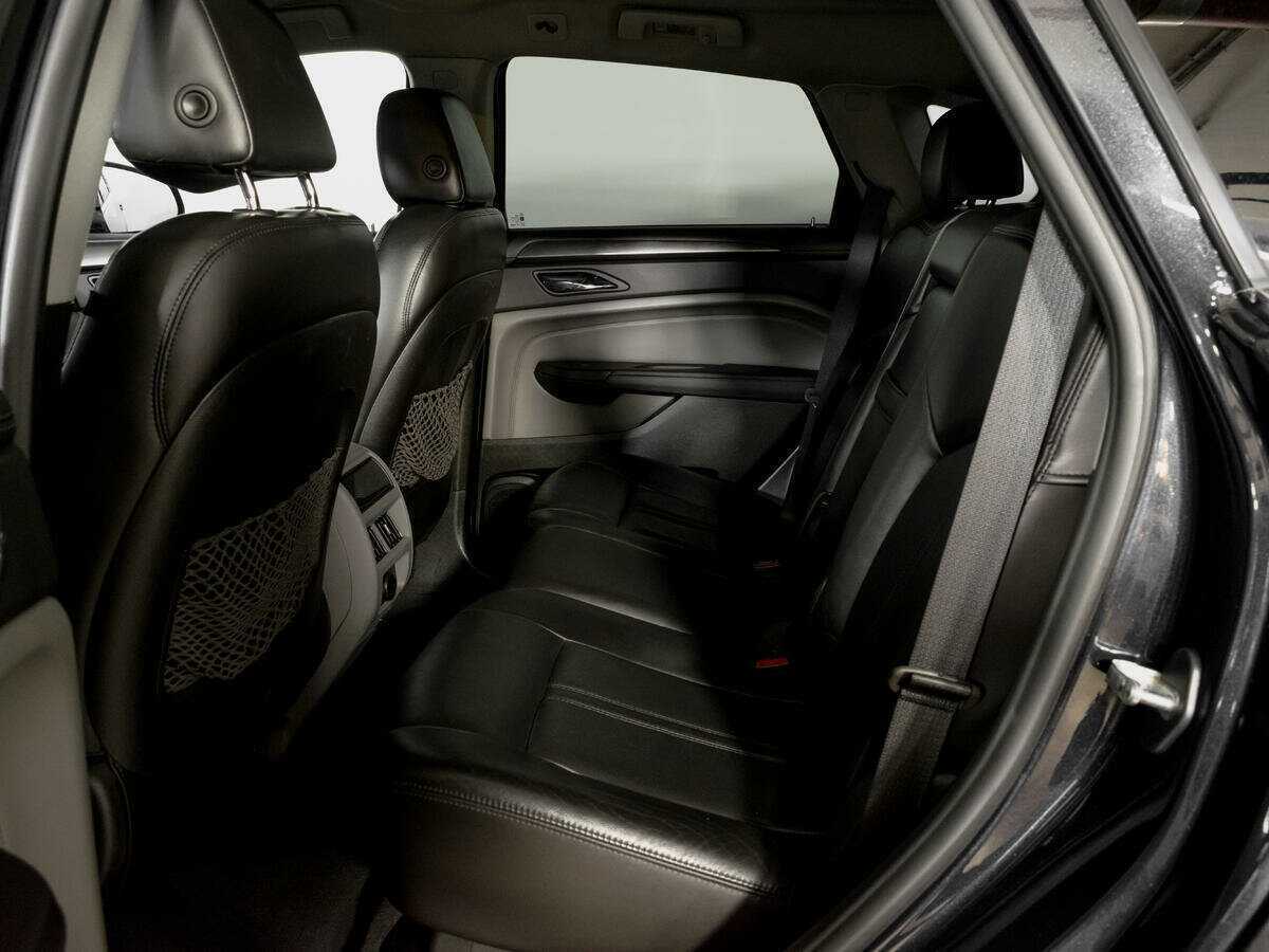 Cadillac SRX 2011 года с пробегом. Фото: #9