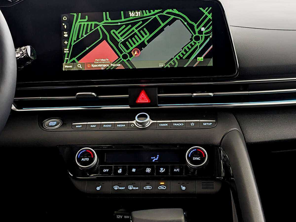 Hyundai Elantra 2022 года с пробегом. Фото: #14