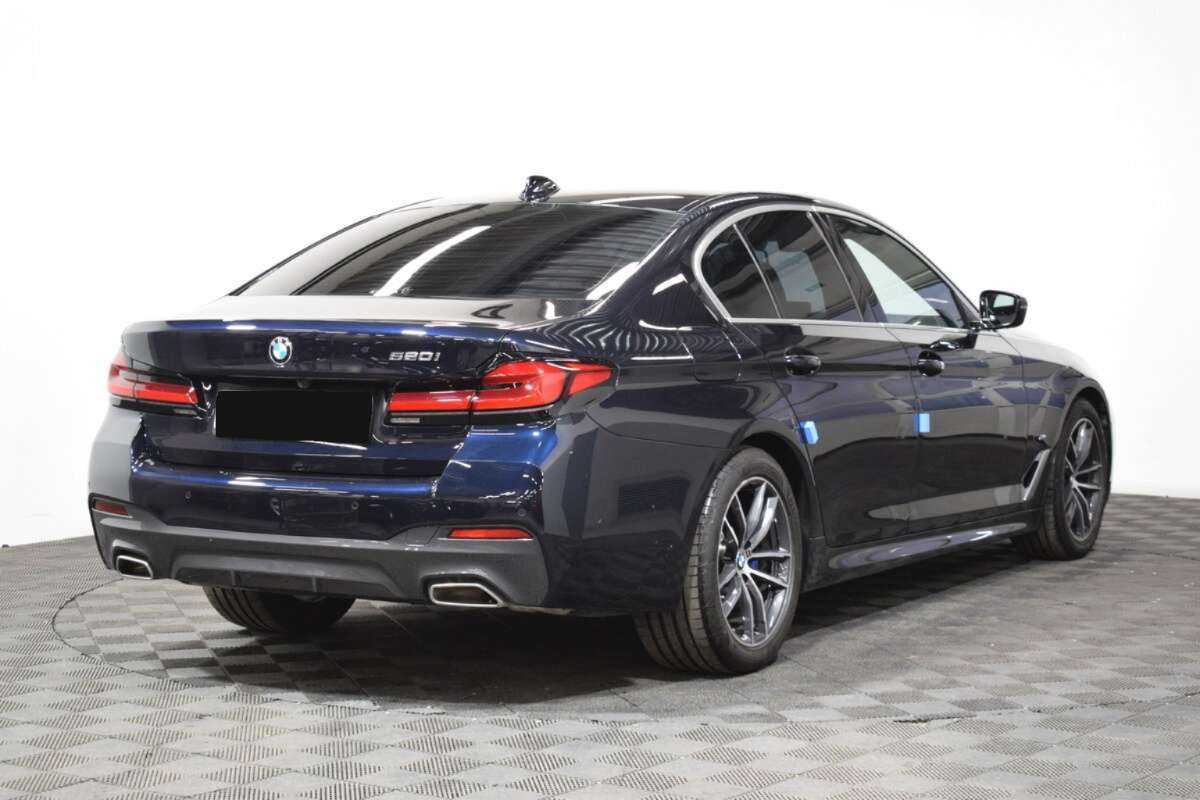 BMW 5 серии 2023 года с пробегом. Фото: #3