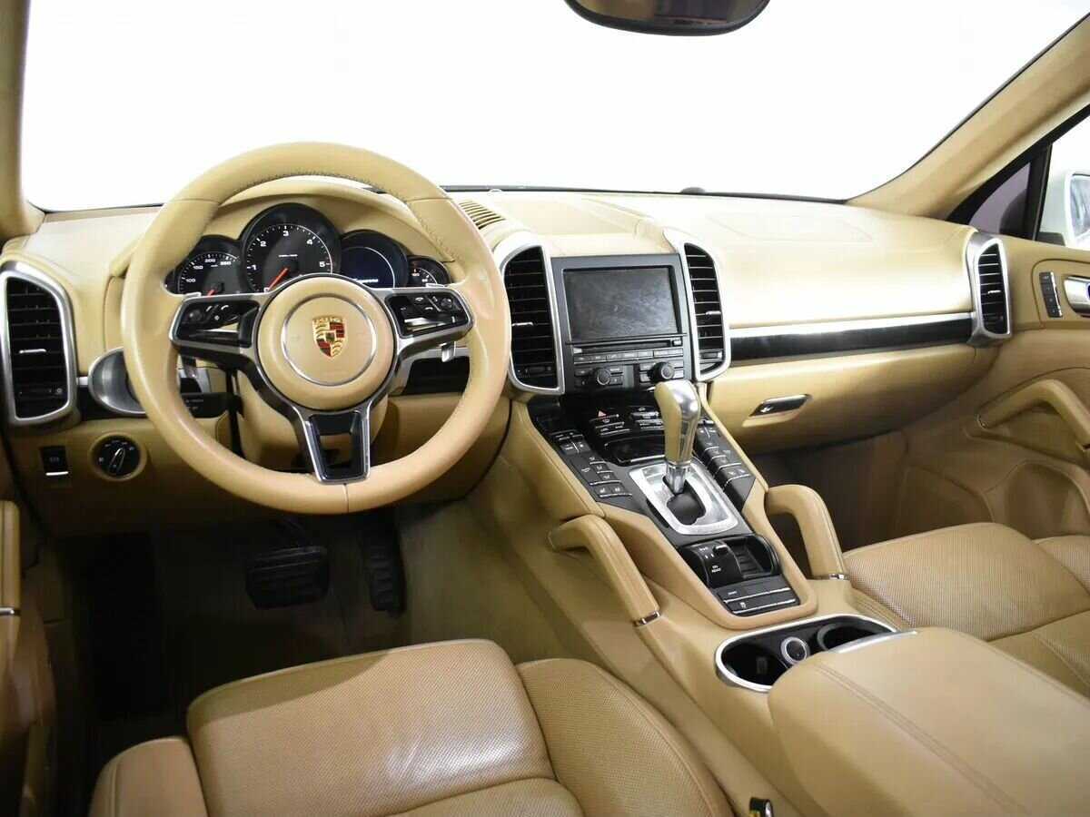 Porsche Cayenne 2015 года с пробегом. Фото: #12