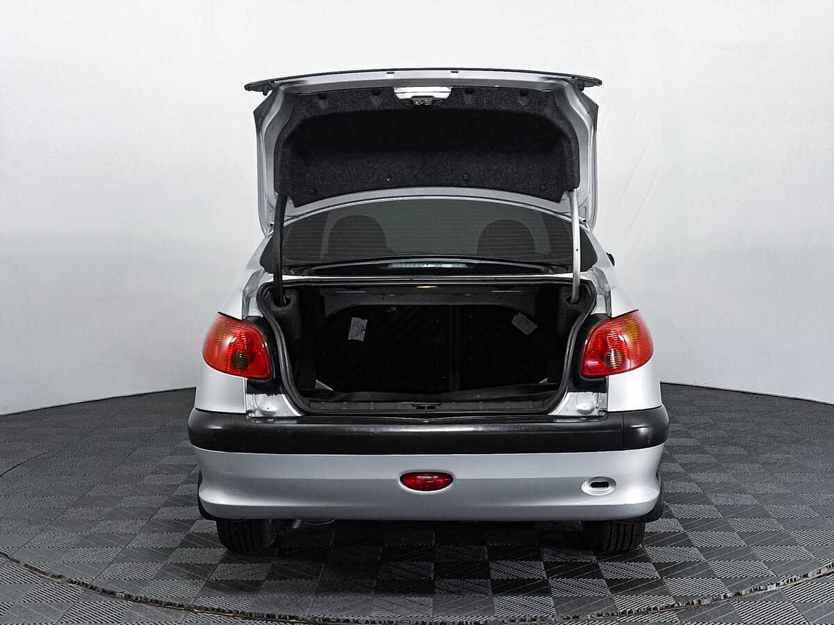 Peugeot 206 2006 года с пробегом. Фото: #9